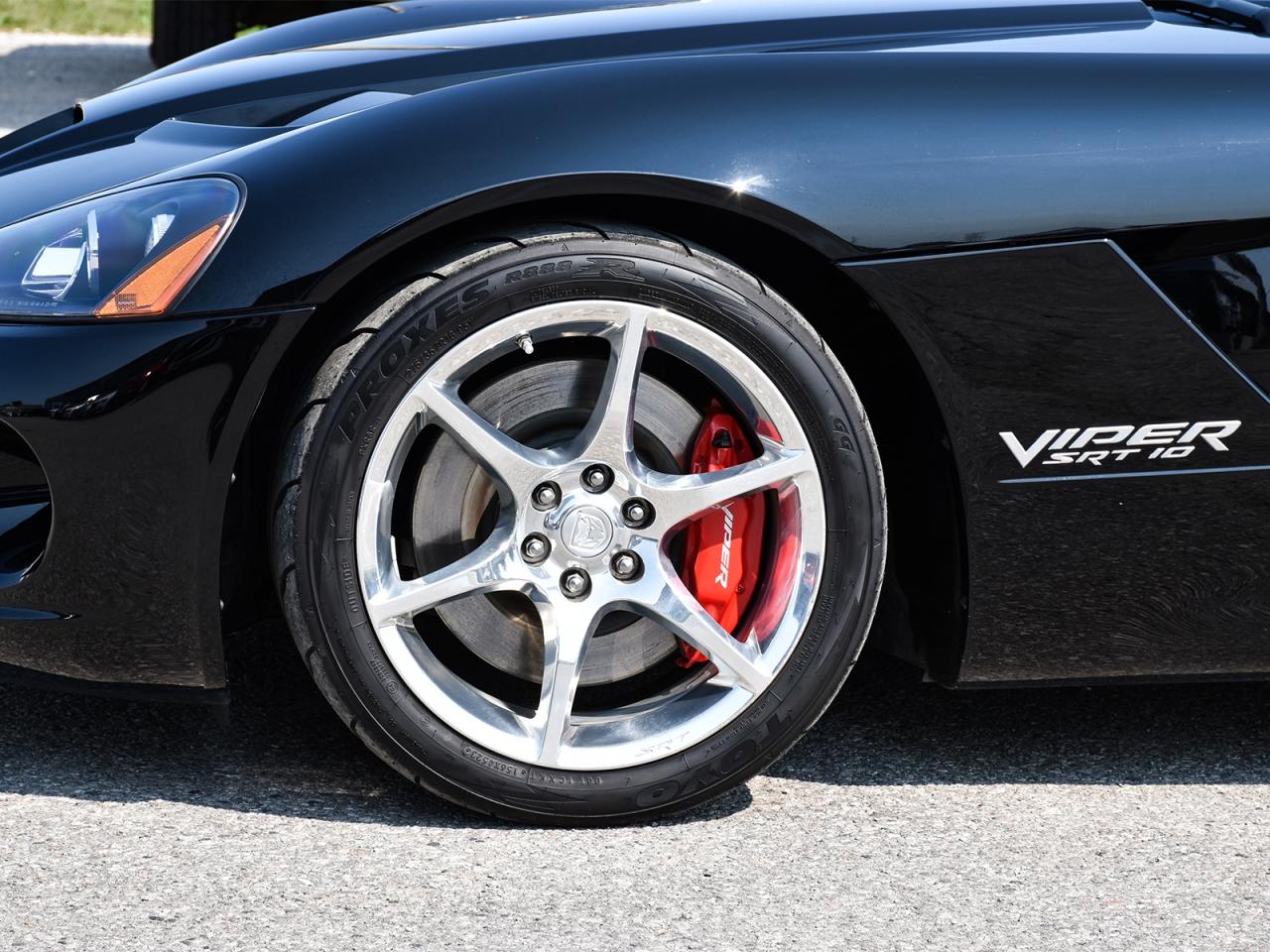 2009 Dodge Viper SRT10 ~600HP 8.4L V10   6-Speed   RARE   LOW KM ! Photo