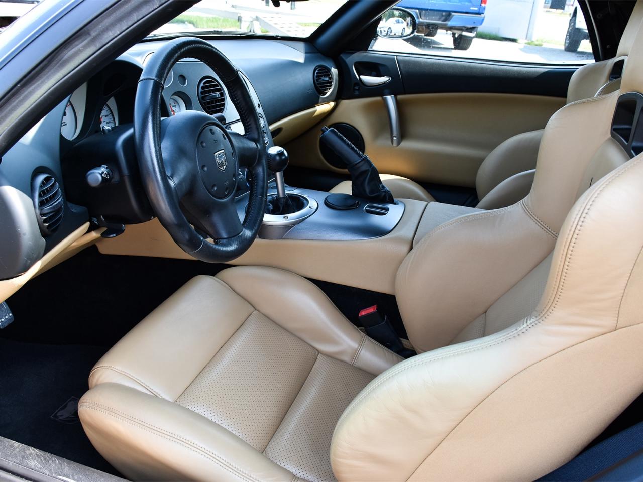 2009 Dodge Viper SRT10 ~600HP 8.4L V10   6-Speed   RARE   LOW KM ! Photo