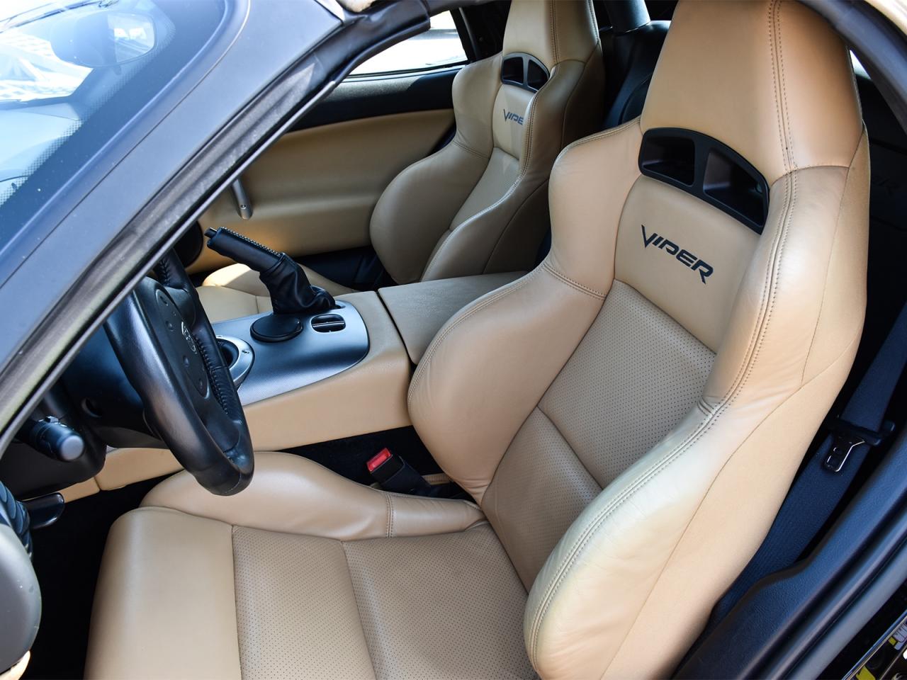 2009 Dodge Viper SRT10 ~600HP 8.4L V10   6-Speed   RARE   LOW KM ! Photo