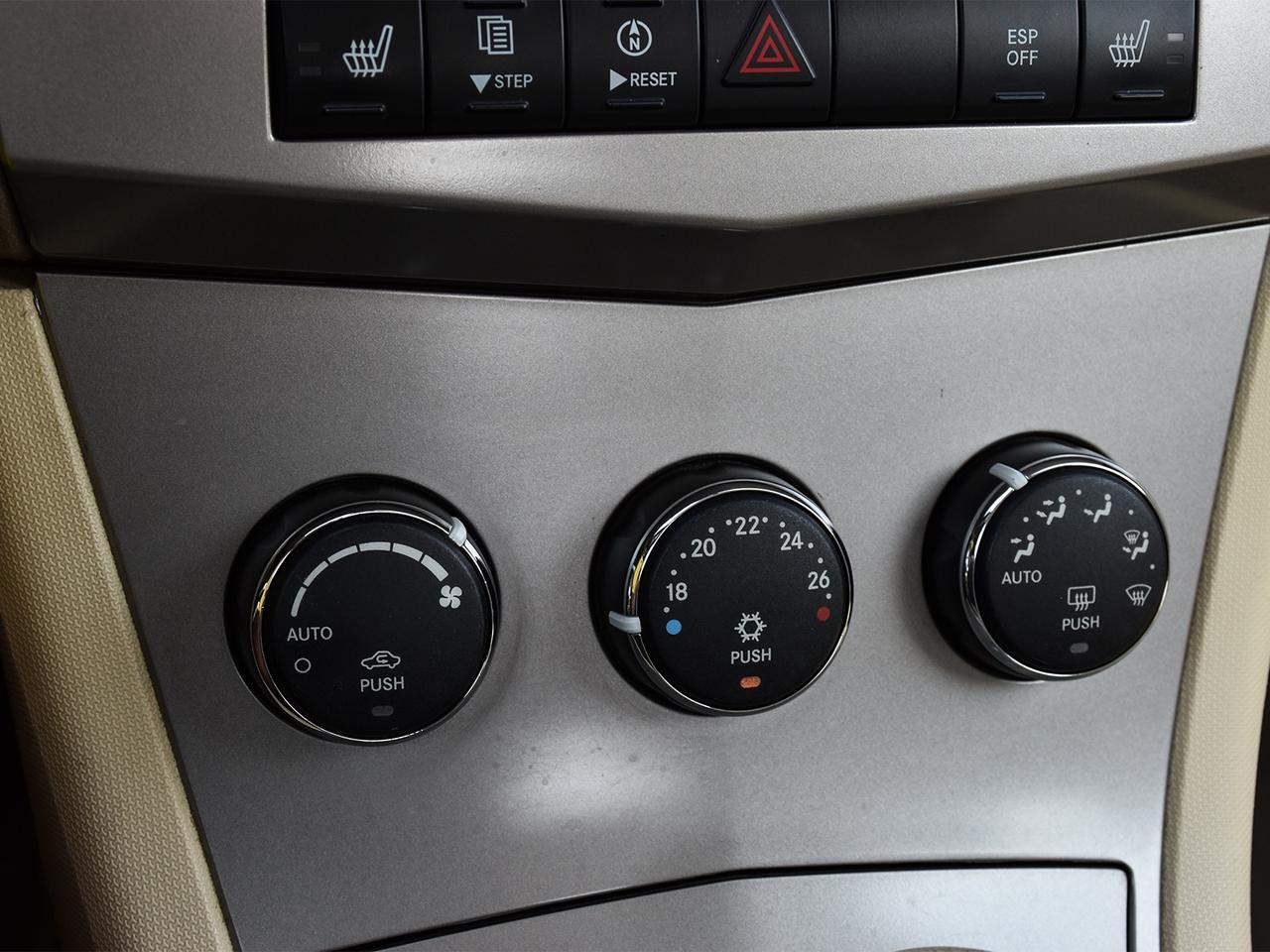 2008 Chrysler Sebring Limited Convertible ~Hard Top ~Nav ~Heated Leather Photo