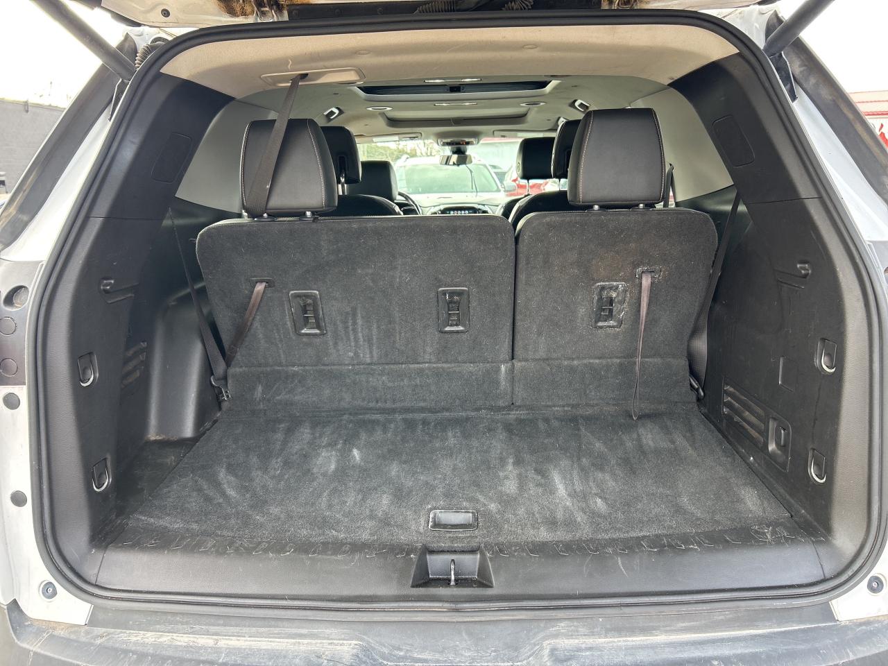 2018 Chevrolet Traverse LT, 7 PASS, HEATED SEATS, AWD, REMOTE START! Photo