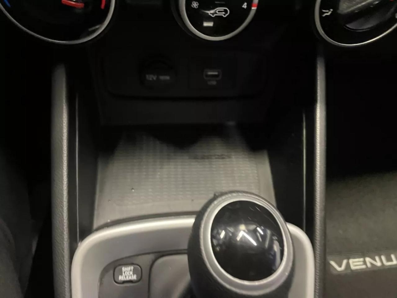 2021 Hyundai Venue  Photo