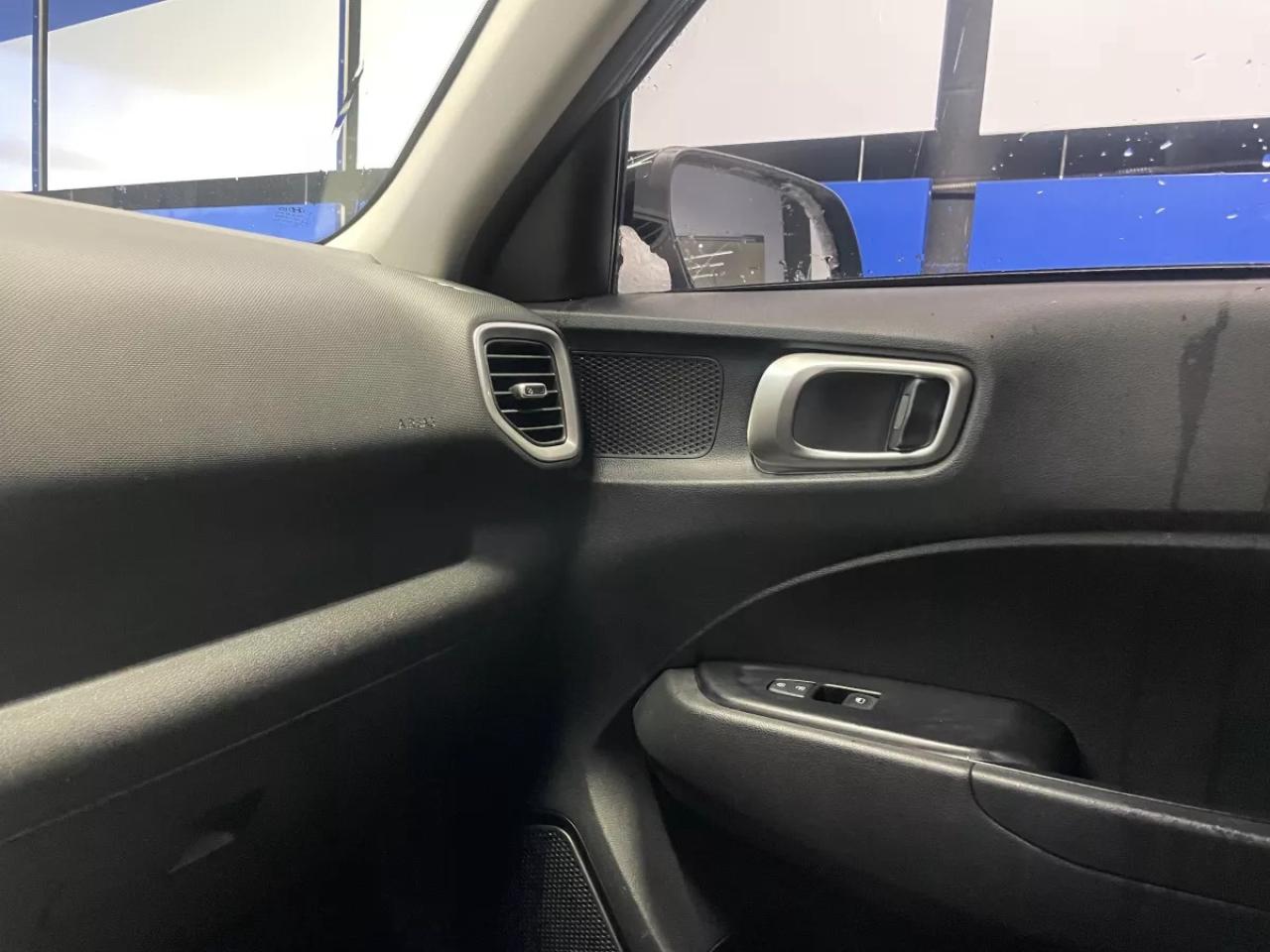 2021 Hyundai Venue  Photo