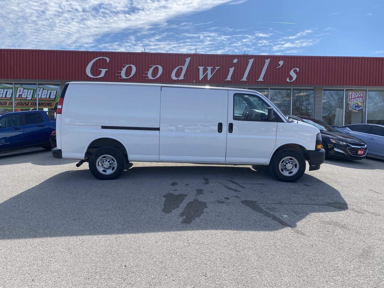 2023 Chevrolet Express RWD 2500 CARGO, 12' LONG, CLEAN CARFAX! Photo0