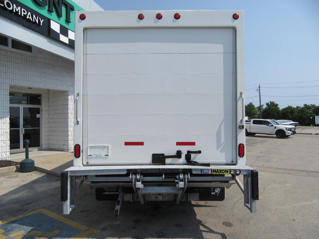 2023 Ford Super Duty E-450 DRW CUBE VAN 16FT HIGH BOX &  POWER LIFTGATE Photo3