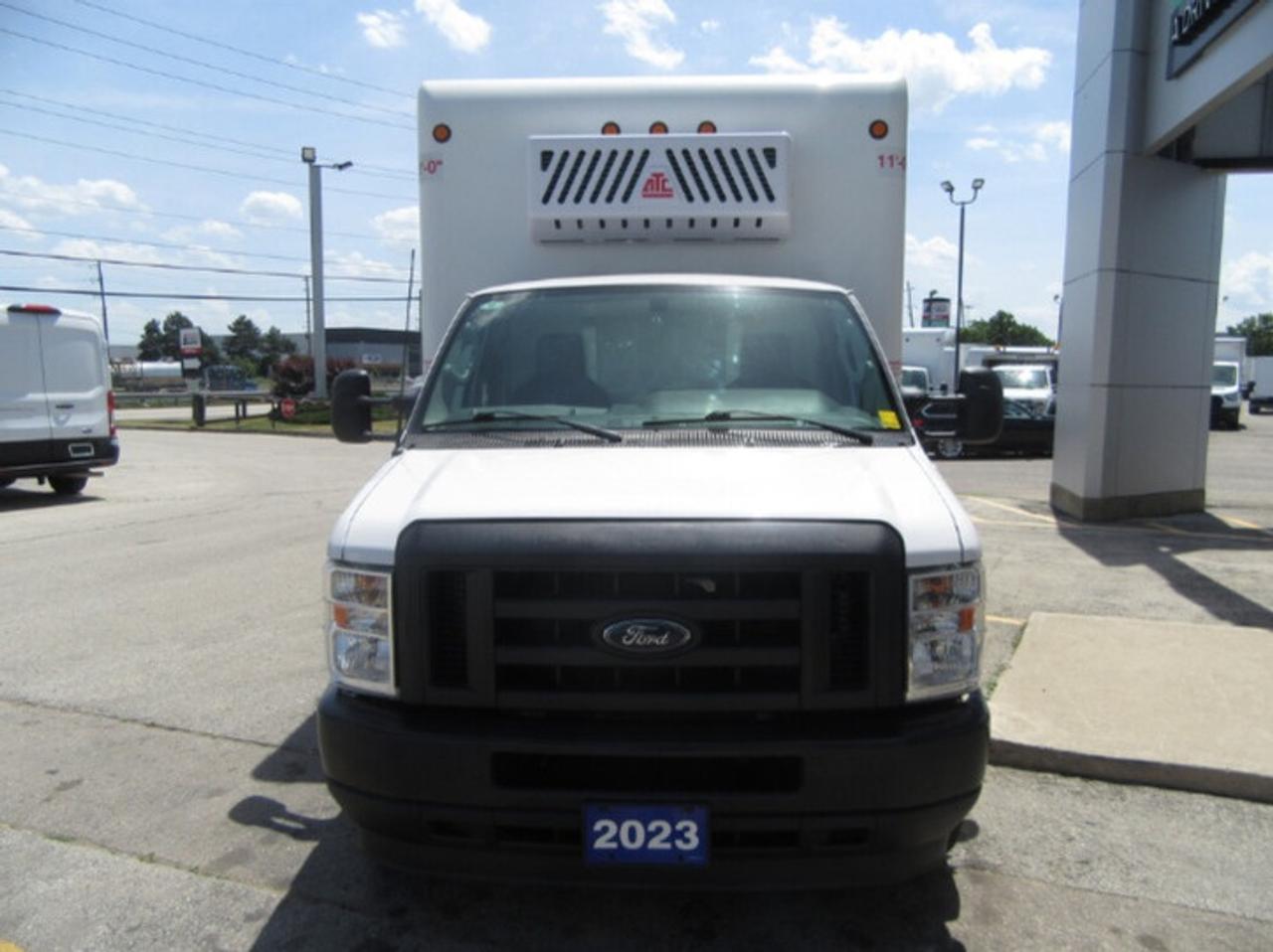 2023 Ford Super Duty E-450 DRW GAS 16FT HIGH BOX NEW LOW TEMP REEFER SYSTEM Photo