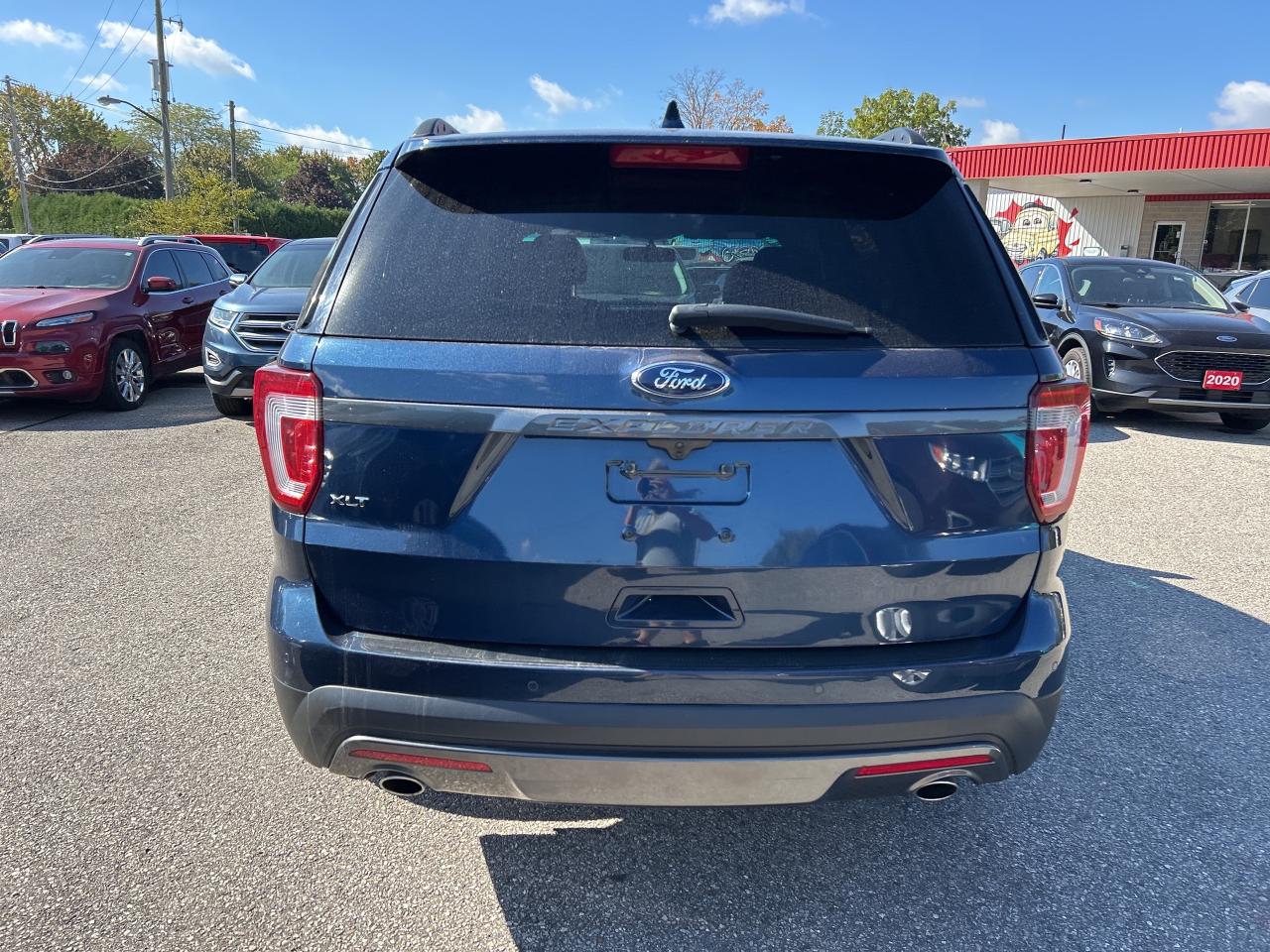 2017 Ford Explorer XLT, 6 PASSENGER, REMOTE START, BACK UP CAMERA! Photo
