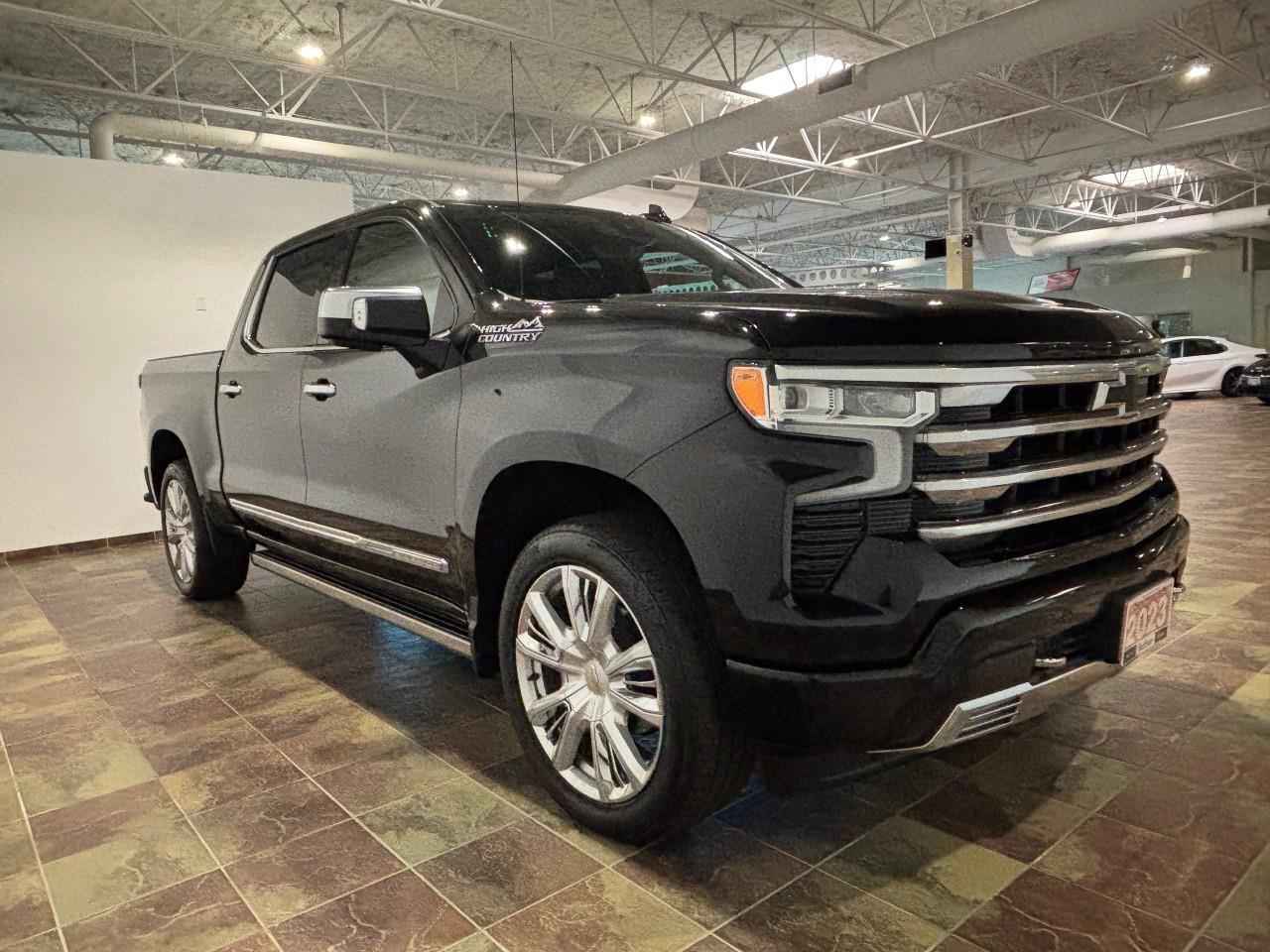 2023 Chevrolet Silverado 1500 High Country Photo