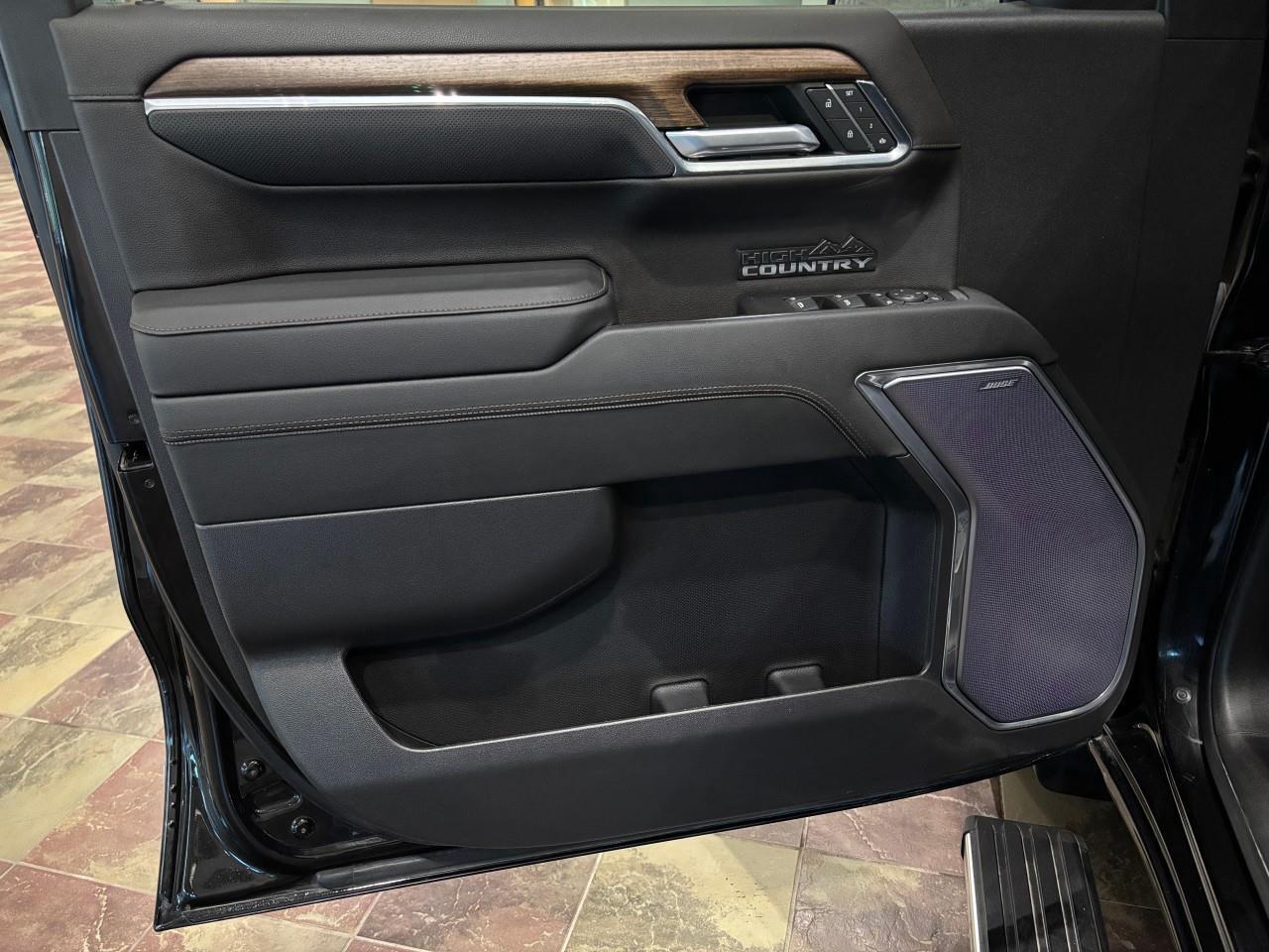 2023 Chevrolet Silverado 1500 High Country Photo