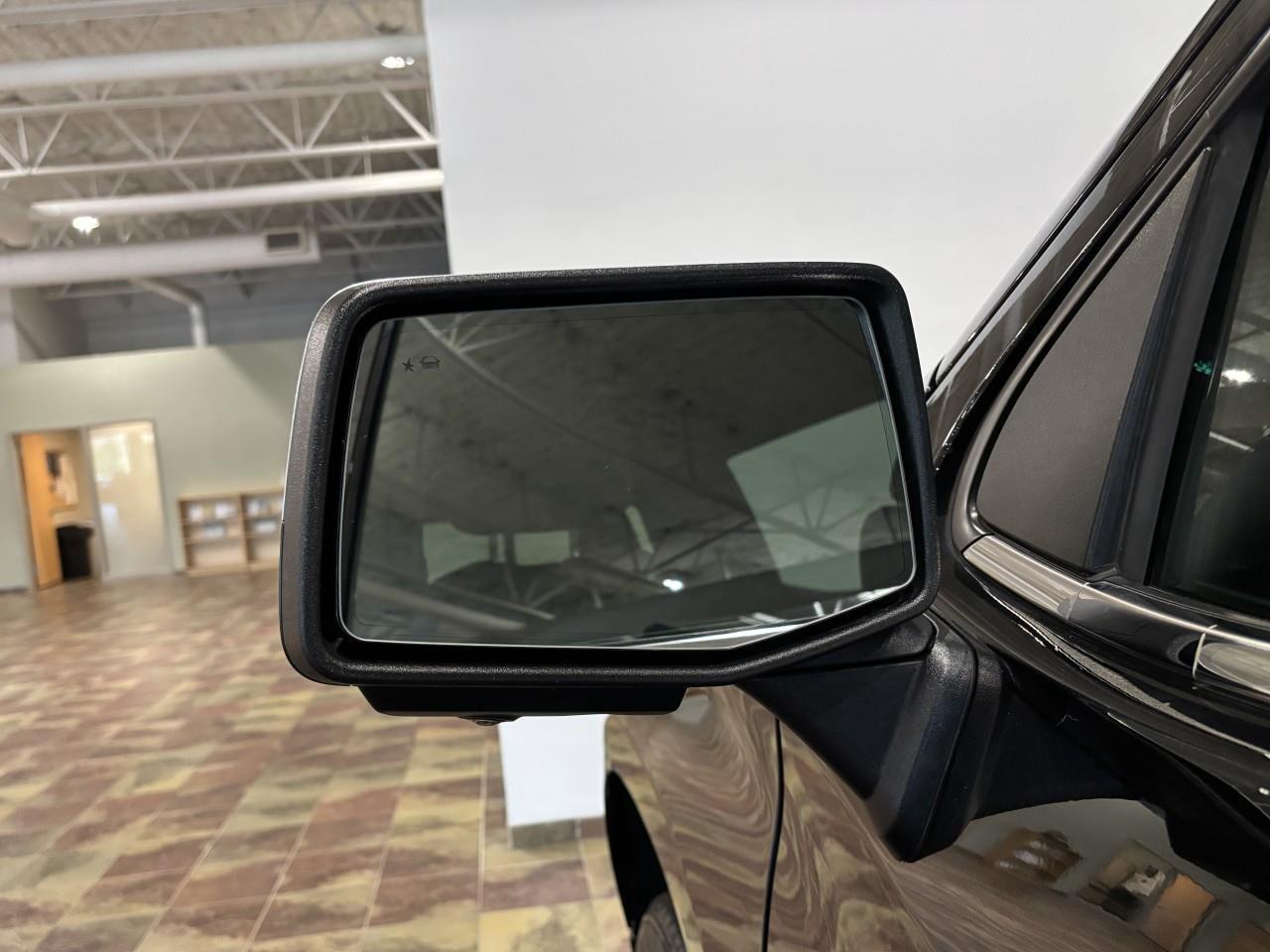 2023 Chevrolet Silverado 1500 High Country Photo