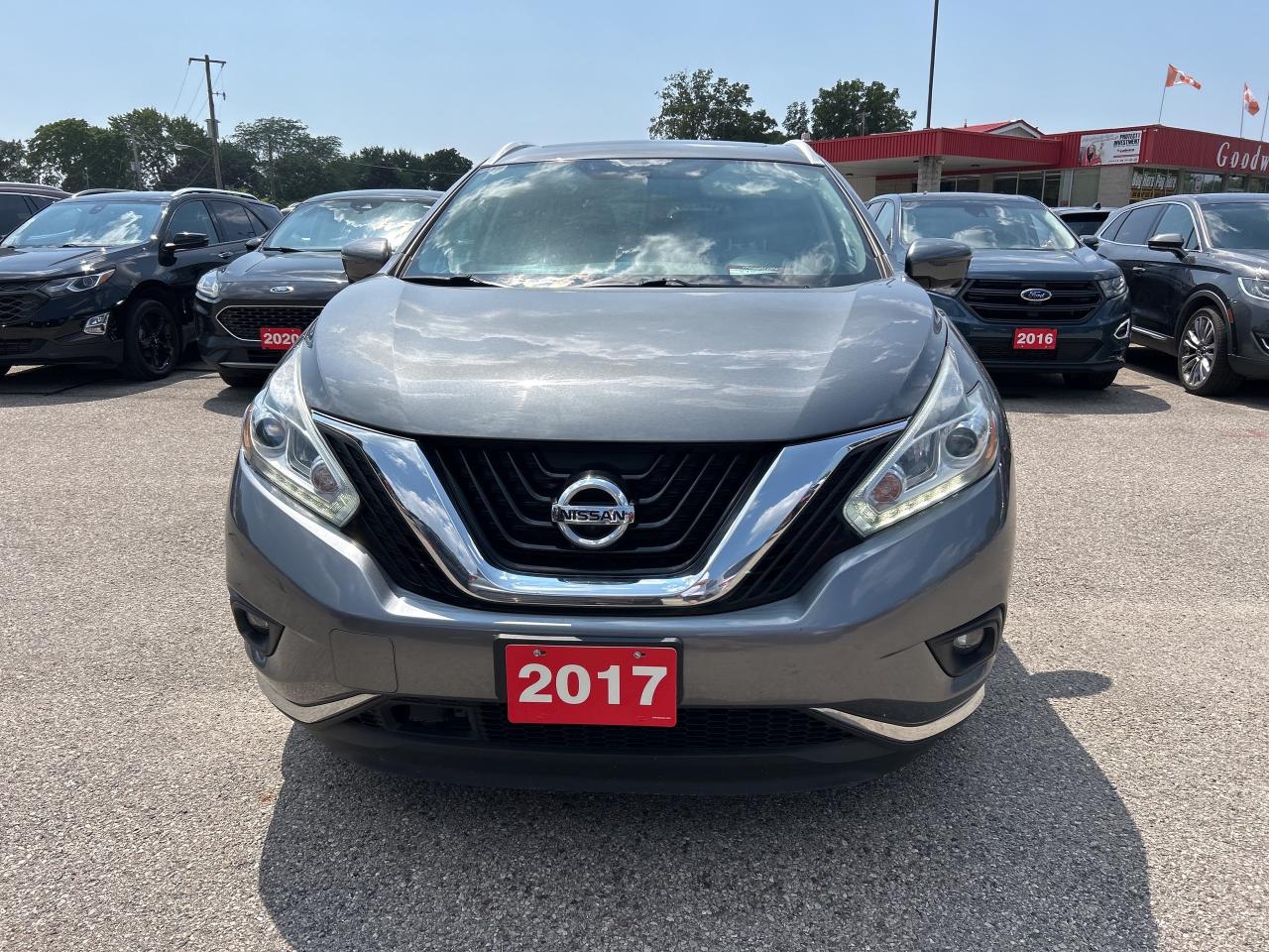 2017 Nissan Murano PLATINUM, CLEAN CARFAX, REMOTE START, SUNROOF! Photo2