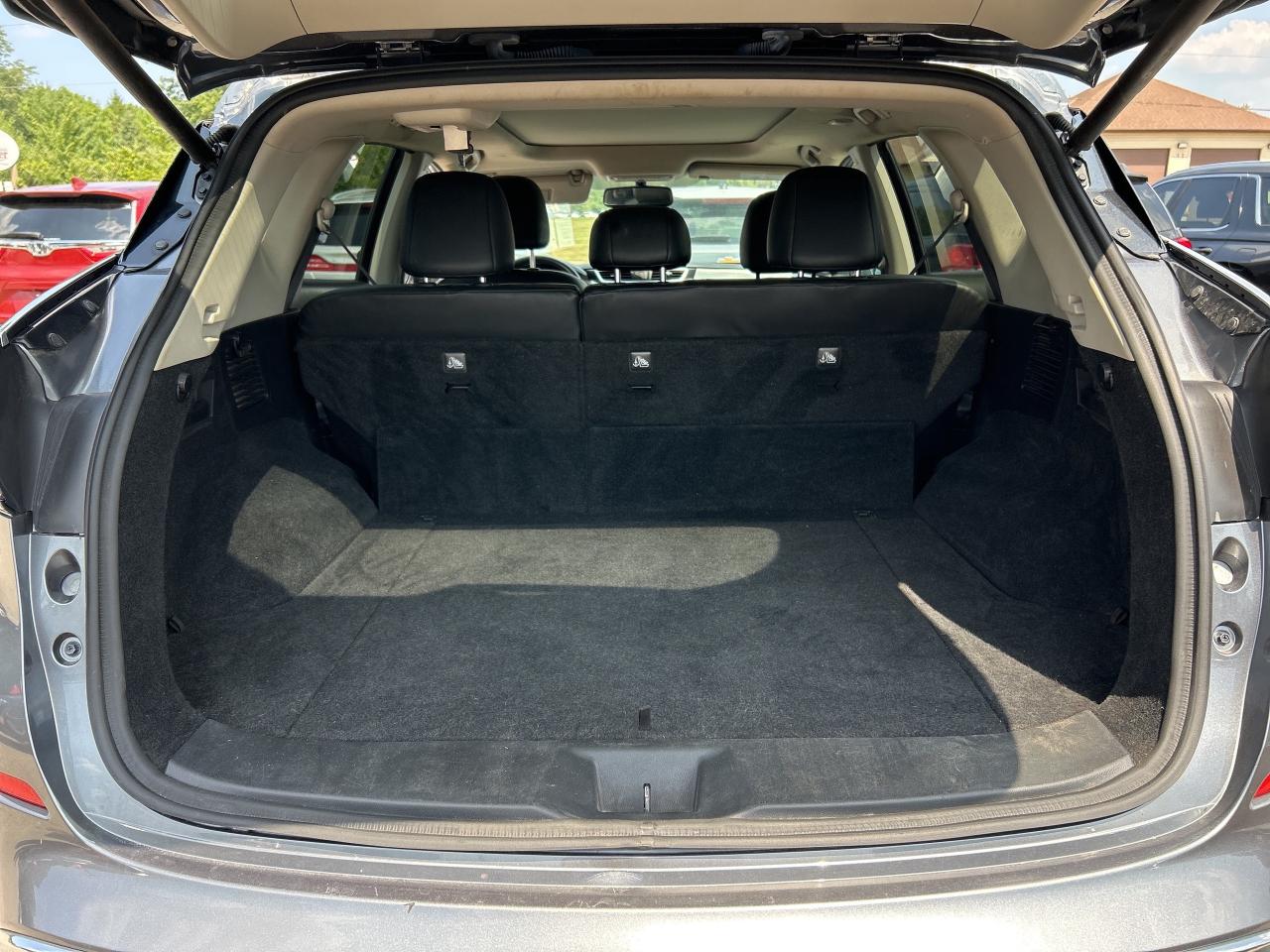 2017 Nissan Murano PLATINUM, CLEAN CARFAX, REMOTE START, SUNROOF! Photo