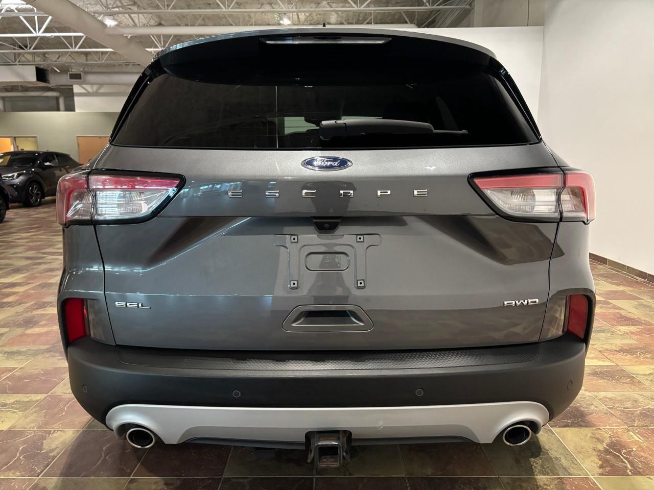 2021 Ford Escape SEL Photo