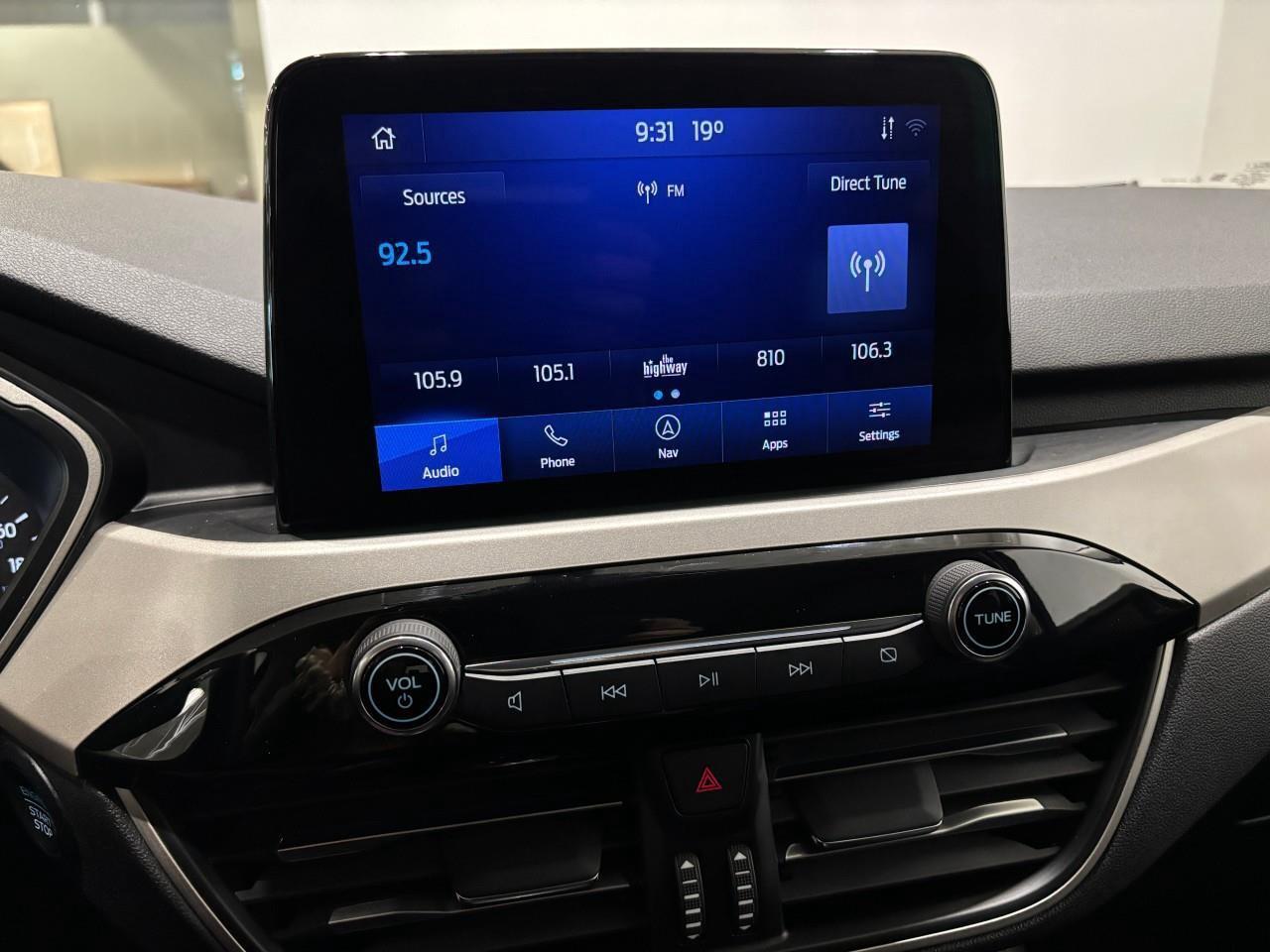 2021 Ford Escape SEL Photo