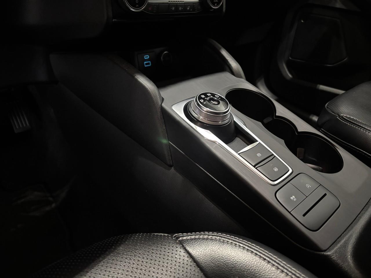 2021 Ford Escape SEL Photo