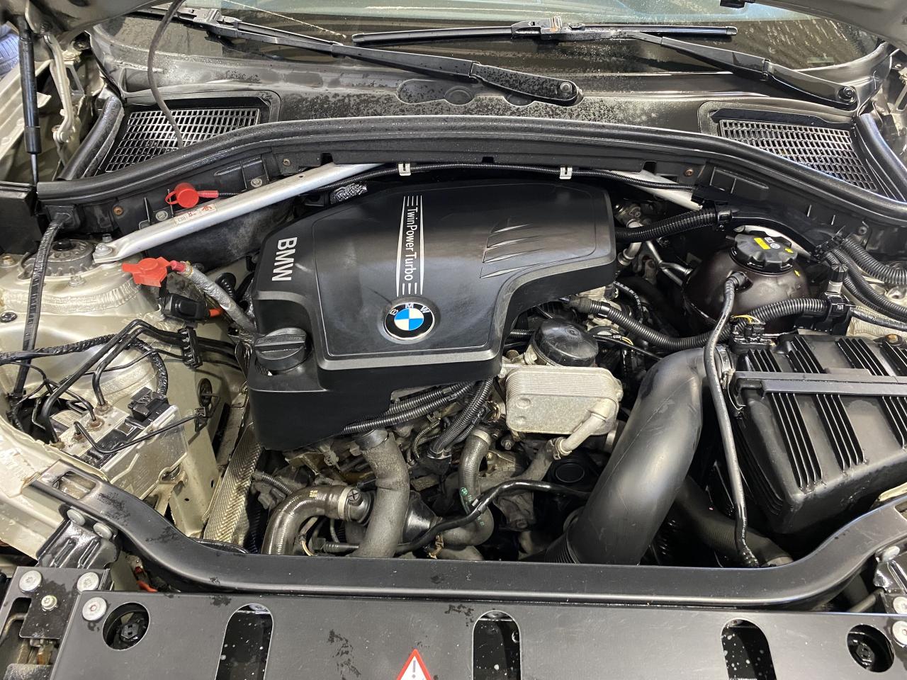 2015 BMW X3 AWD 4DR XDRIVE28i Photo