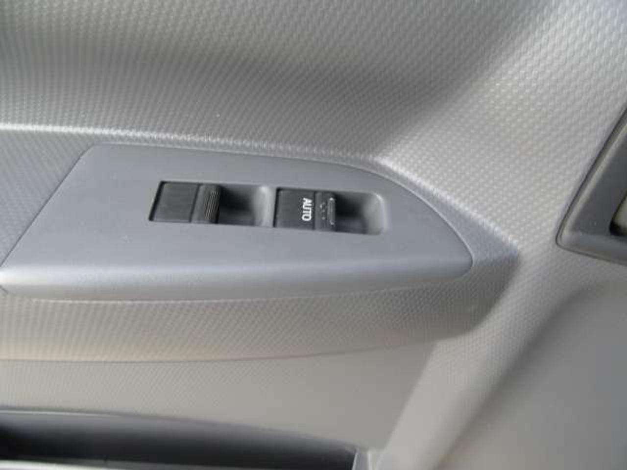 2022 Isuzu NRR DIESEL 14FT THERMOKING T-580R LOW TEMP REEFER Photo