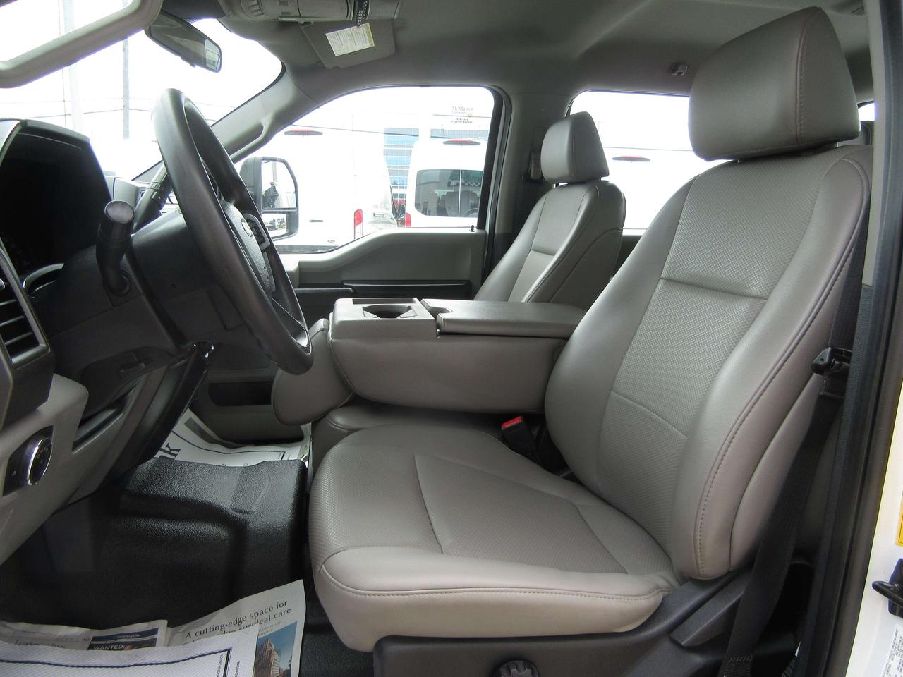 2020 Ford F-550 DIESEL 4X4 CREW WITH NEW KNAPHEIDE SERVICE BODY Photo