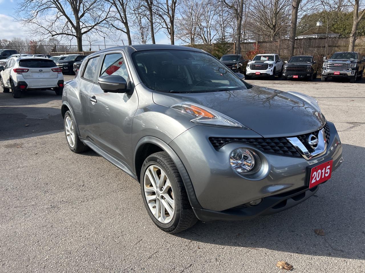 2015 Nissan Juke SL, AWD, HEATED LEATHER, SUNROOF, BACK UP CAMERA! Photo
