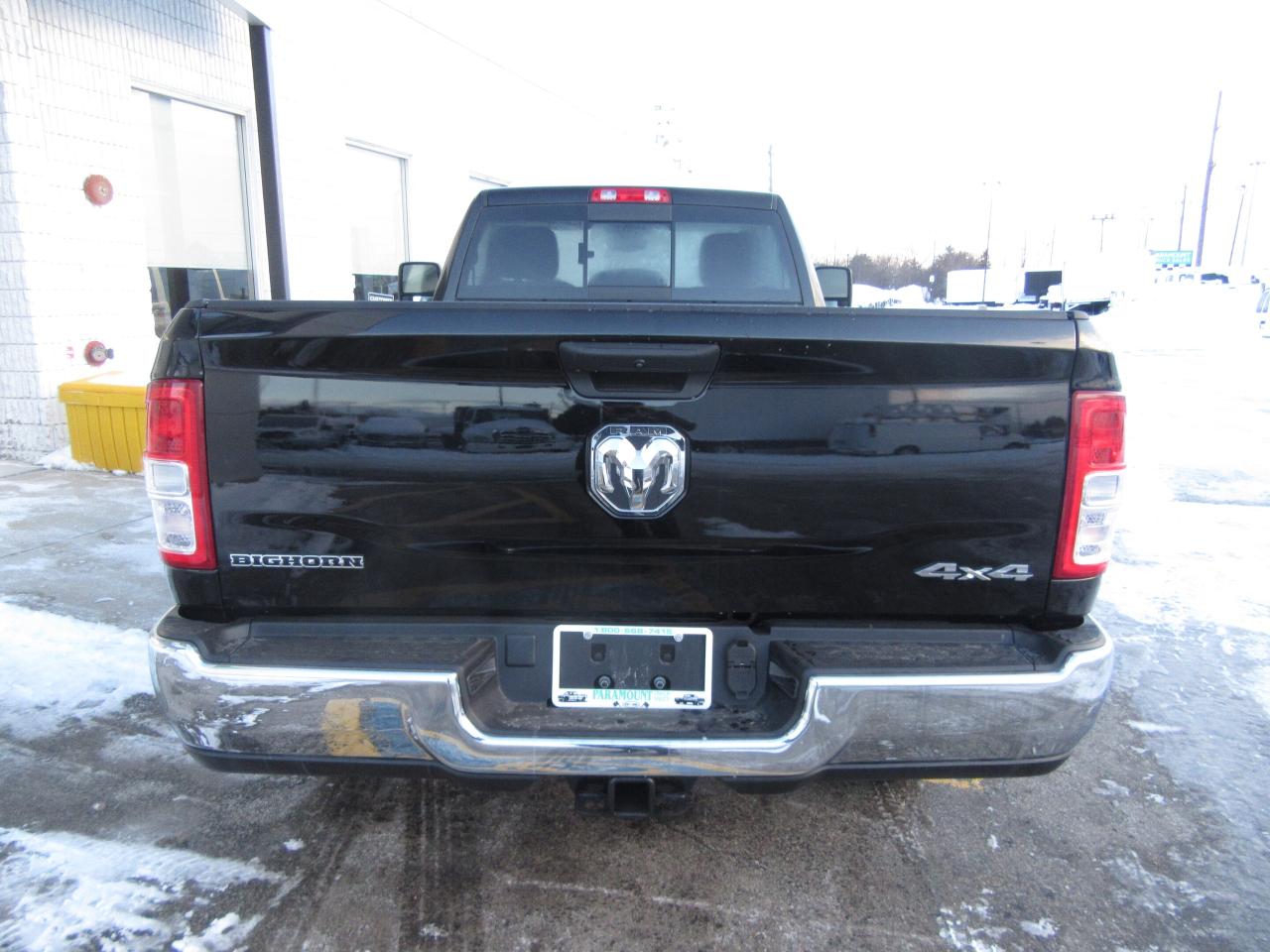 2024 RAM 3500 4X4 REGULAR CAB DIESEL BIG HORN Photo3