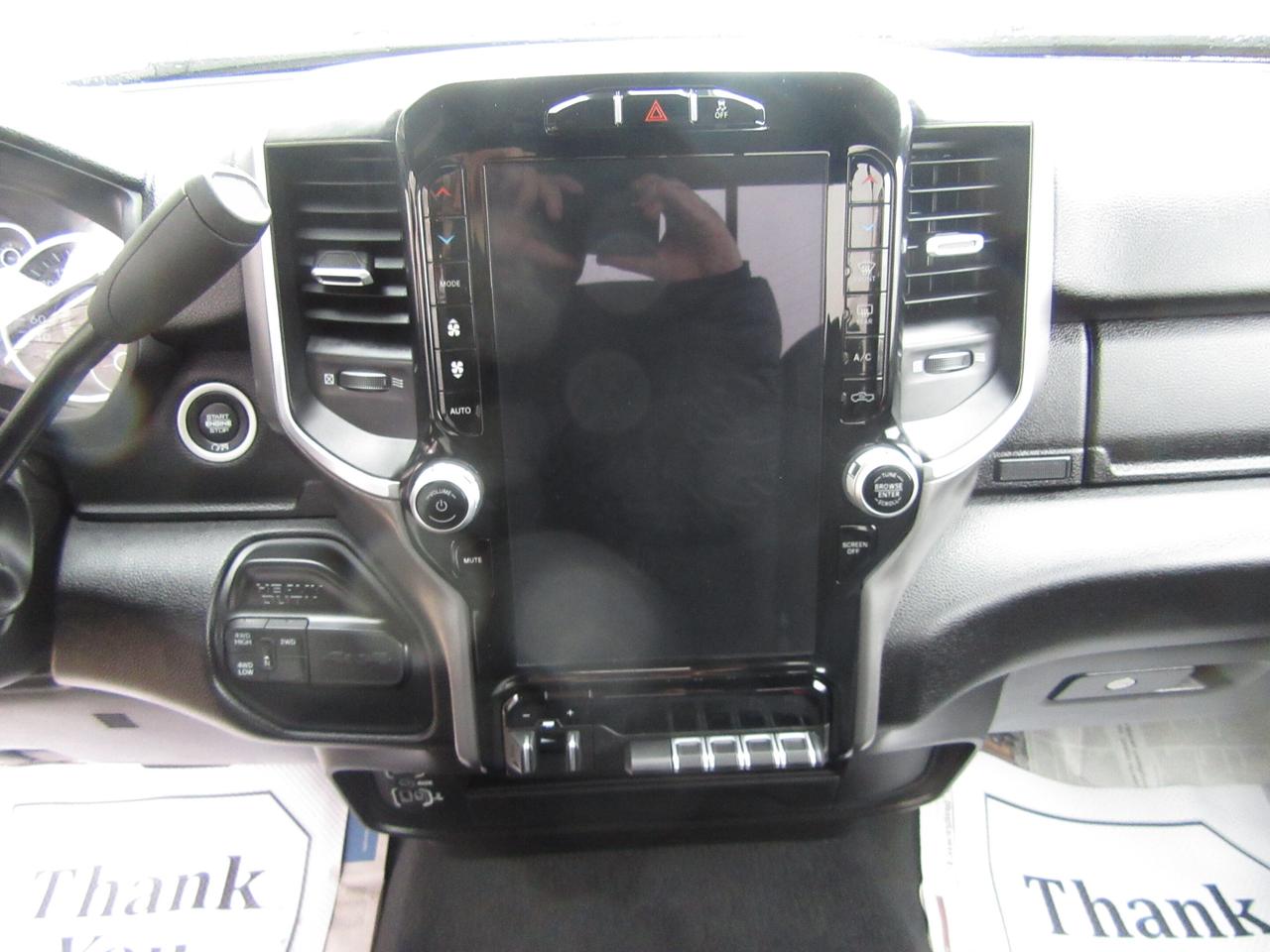 2024 RAM 3500 4X4 REGULAR CAB DIESEL BIG HORN Photo