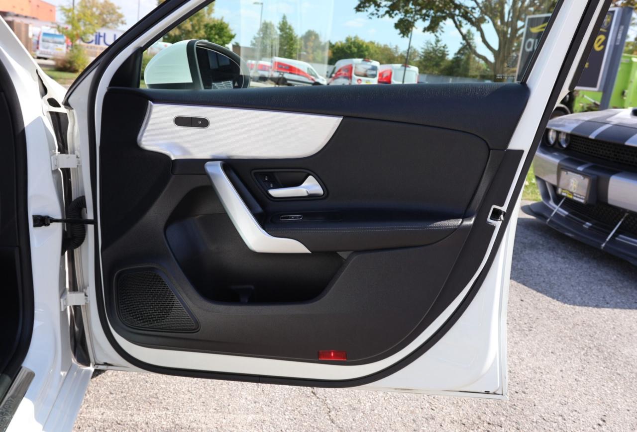 2019 Mercedes-Benz A-Class 4MATIC-AMG/B CAM/CARPLAY/ADAPT CRUISE/PANO ROOF/ME Photo