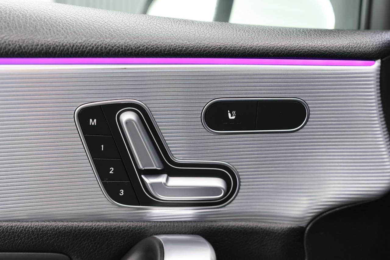 2019 Mercedes-Benz A-Class 4MATIC-AMG/B CAM/CARPLAY/ADAPT CRUISE/PANO ROOF/ME Photo