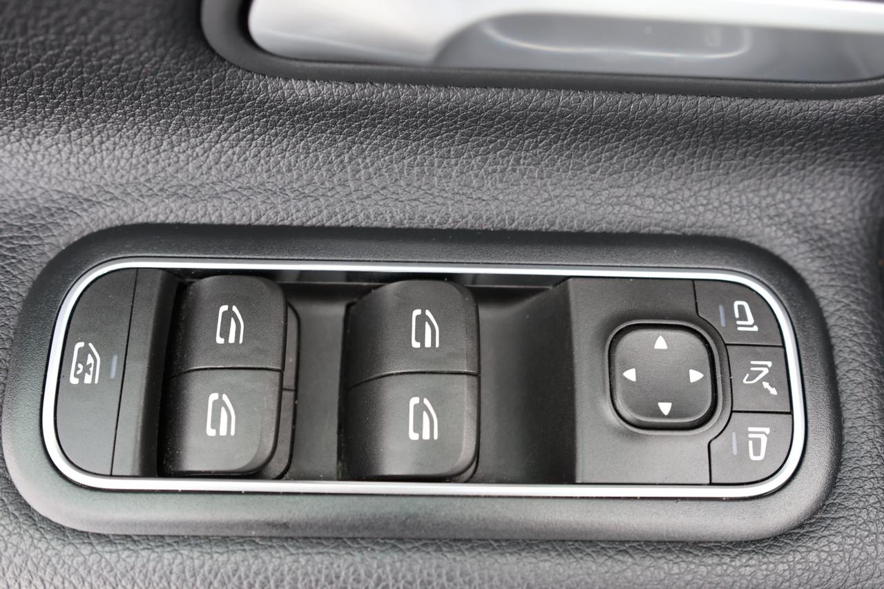 2019 Mercedes-Benz A-Class 4MATIC-AMG/B CAM/CARPLAY/ADAPT CRUISE/PANO ROOF/ME Photo