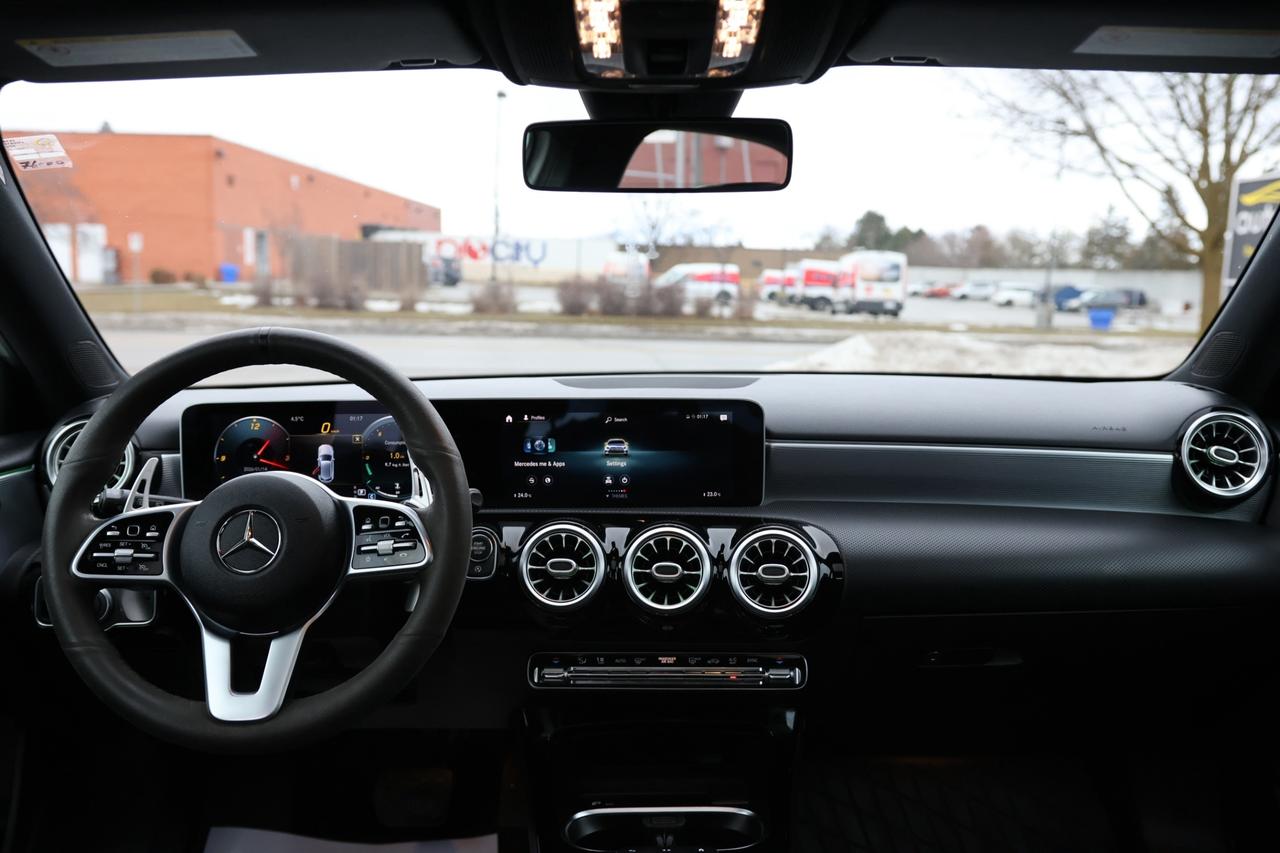 2019 Mercedes-Benz A-Class 4MATIC-AMG/B CAM/CARPLAY/ADAPT CRUISE/PANO ROOF/ME Photo