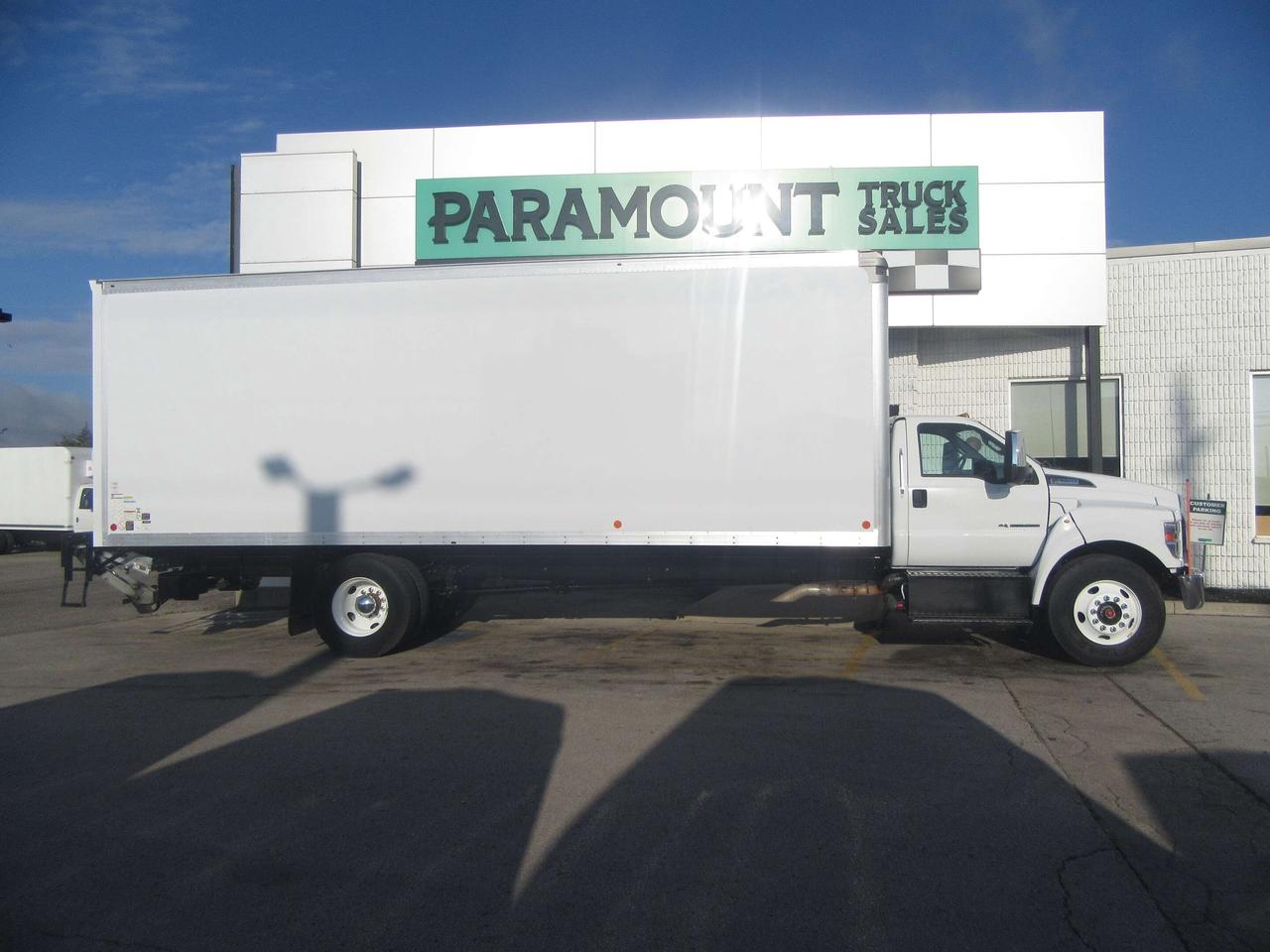 2022 Ford Super Duty F-750 Tractor DIESEL 26 FT ALUMINUM BOX & LARGE POWER LIFTGATE Photo