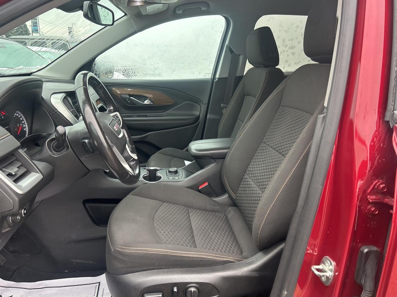 2018 GMC Terrain AWD 4DR SLE Photo