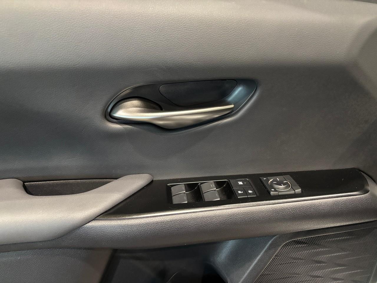 2024 Lexus UX 250H PREMIUM PACKAGE   LEXUS CERTIFIED PRE-OWNED   CARF Photo