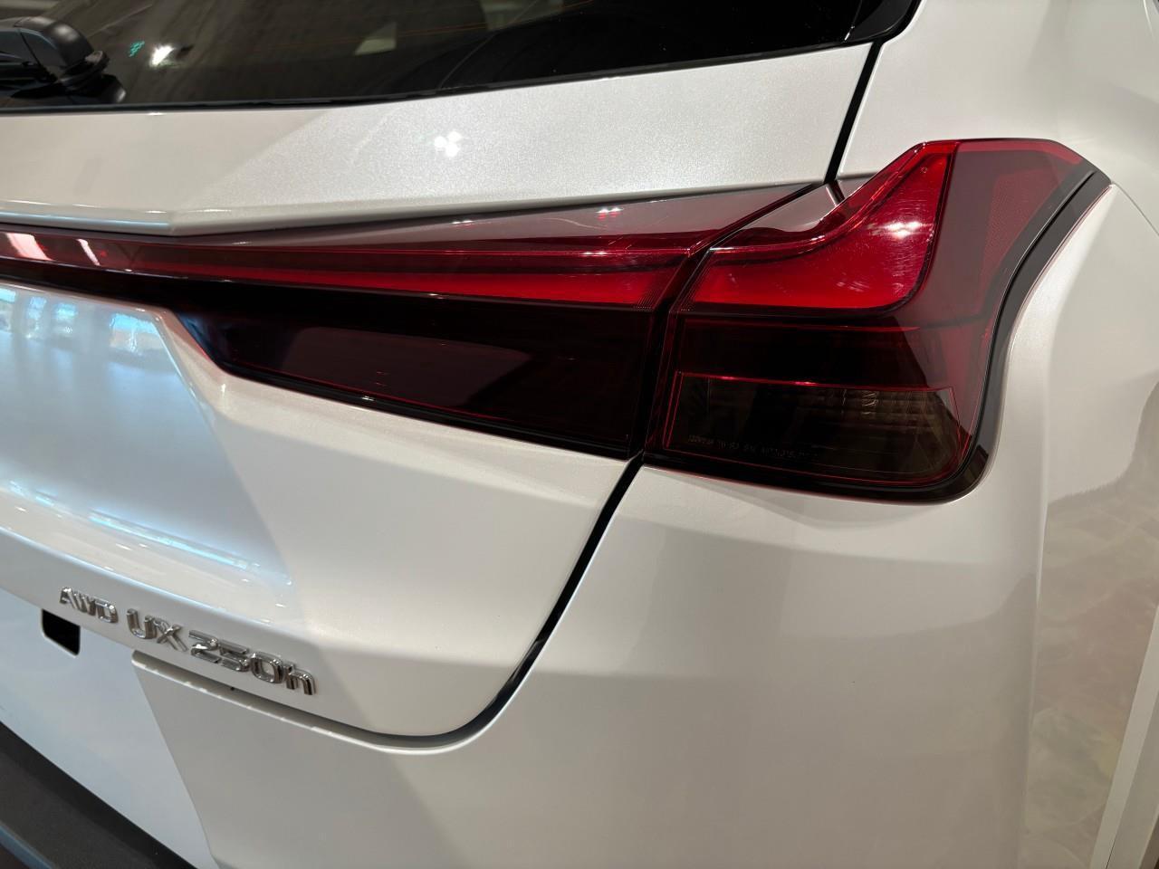 2024 Lexus UX 250H PREMIUM PACKAGE   LEXUS CERTIFIED PRE-OWNED   CARF Photo