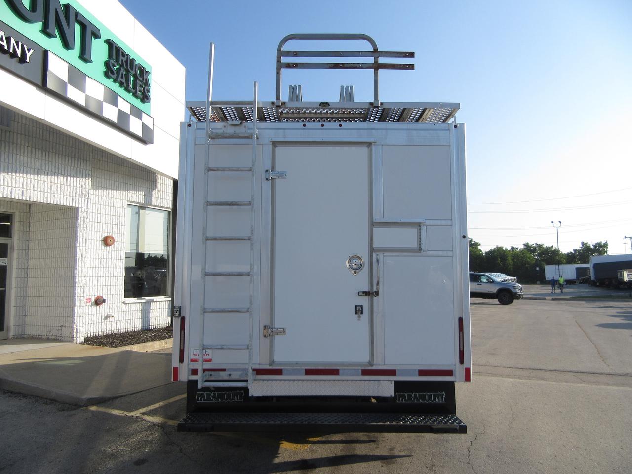 2019 Ford Super Duty E-450 DRW RH-38 LADDER BUCKET & CUSTOM ALUMINUM BOX Photo3