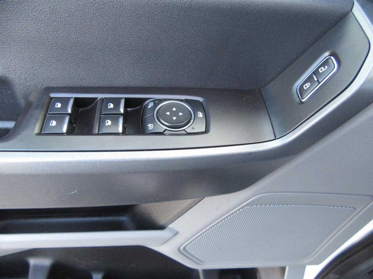 2024 Ford F-250 CREW CAB 4X4 XLT PKG 8 FT LONG BOX Photo