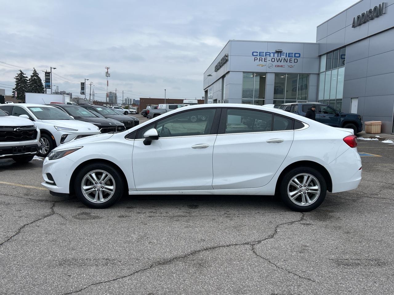 2017 Chevrolet Cruze 4dr Sdn 1.4L LT w-1SD Photo