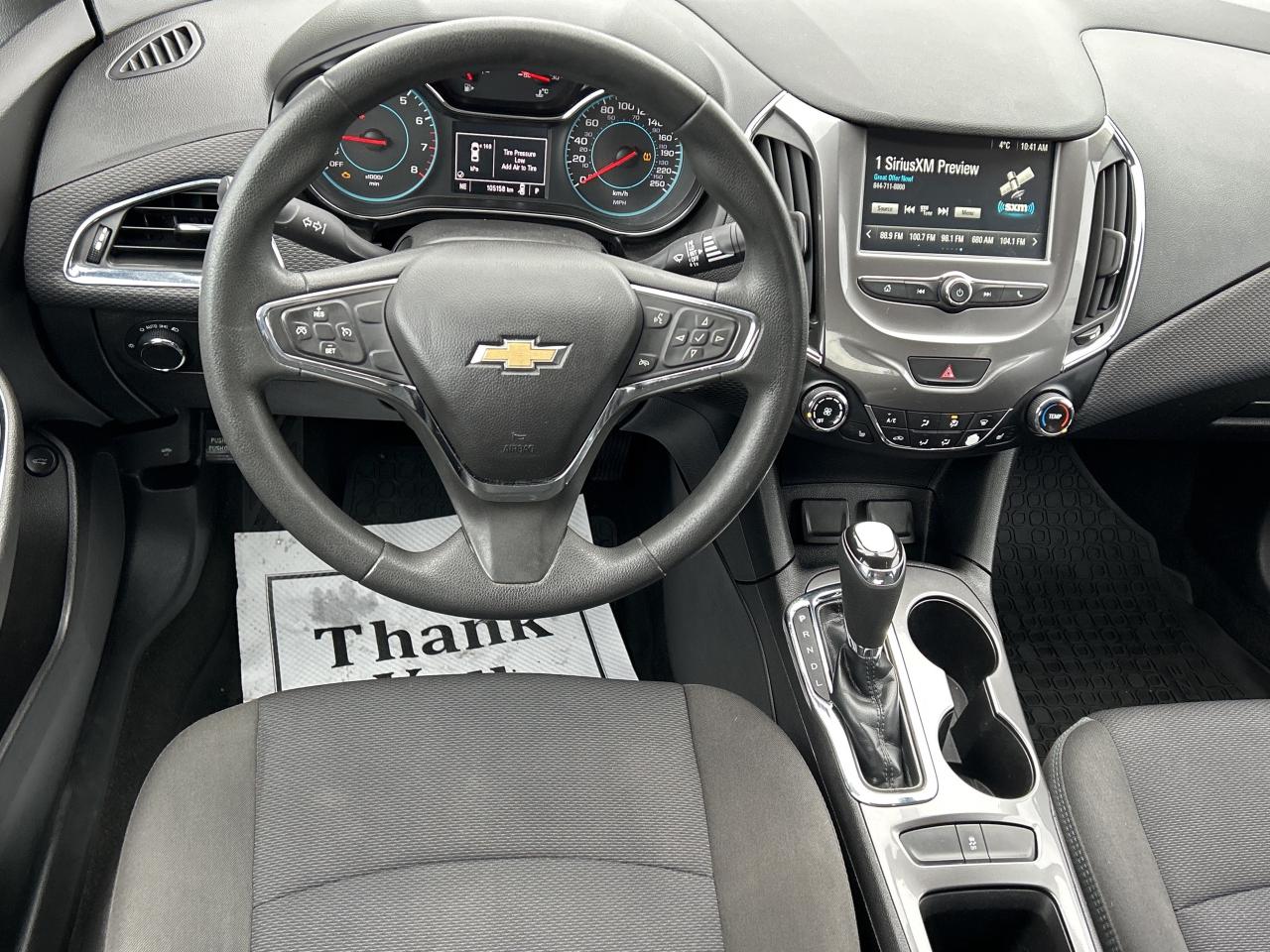 2017 Chevrolet Cruze 4dr Sdn 1.4L LT w-1SD Photo