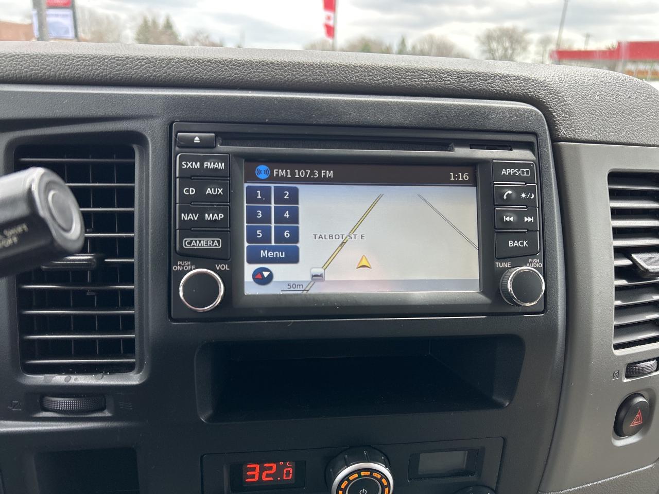 2020 Nissan NV 3500 HD SL V8, 12 PASSENGER, LEATHER, BACK UP CAM! Photo