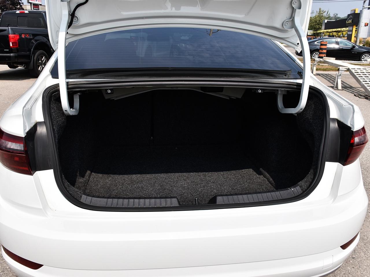 2021 Volkswagen Jetta Comfortline ~Bluetooth ~Heated Seats ~Alloys ~Cam Photo