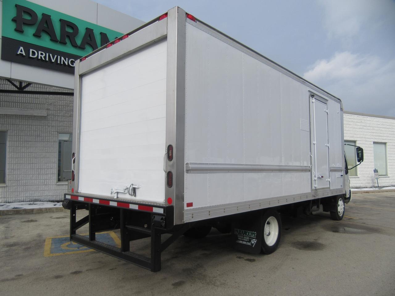 2020 Hino 195 Commercial DIESEL 20FT REEFER BOX & CARRIER S7  REEFER SYSTEM Photo