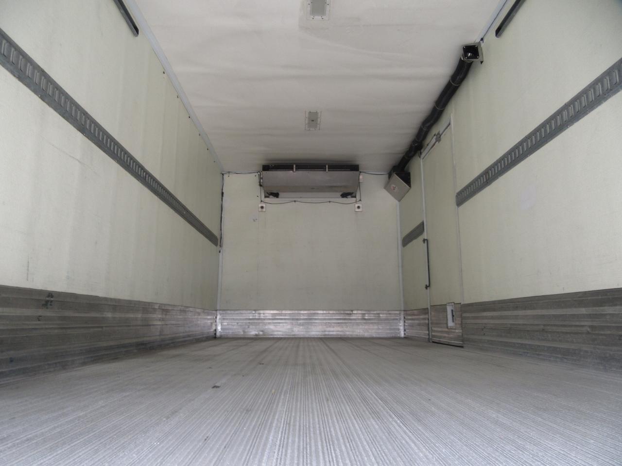 2020 Hino 195 Commercial DIESEL 20FT REEFER BOX & CARRIER S7  REEFER SYSTEM Photo