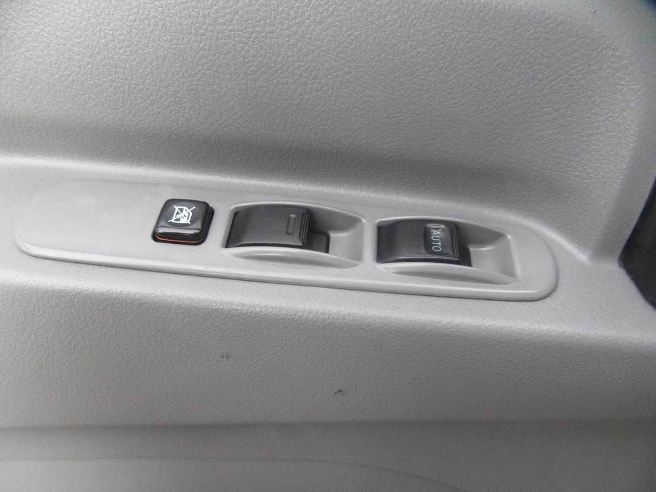 2020 Hino 195 Commercial DIESEL 20FT REEFER BOX & CARRIER S7  REEFER SYSTEM Photo