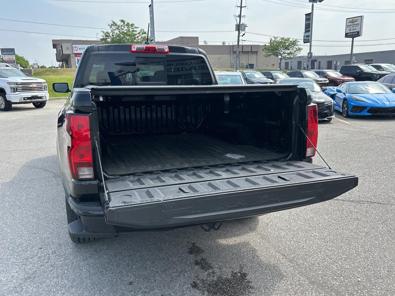 2023 Chevrolet Colorado 4WD Crew Cab LT Photo