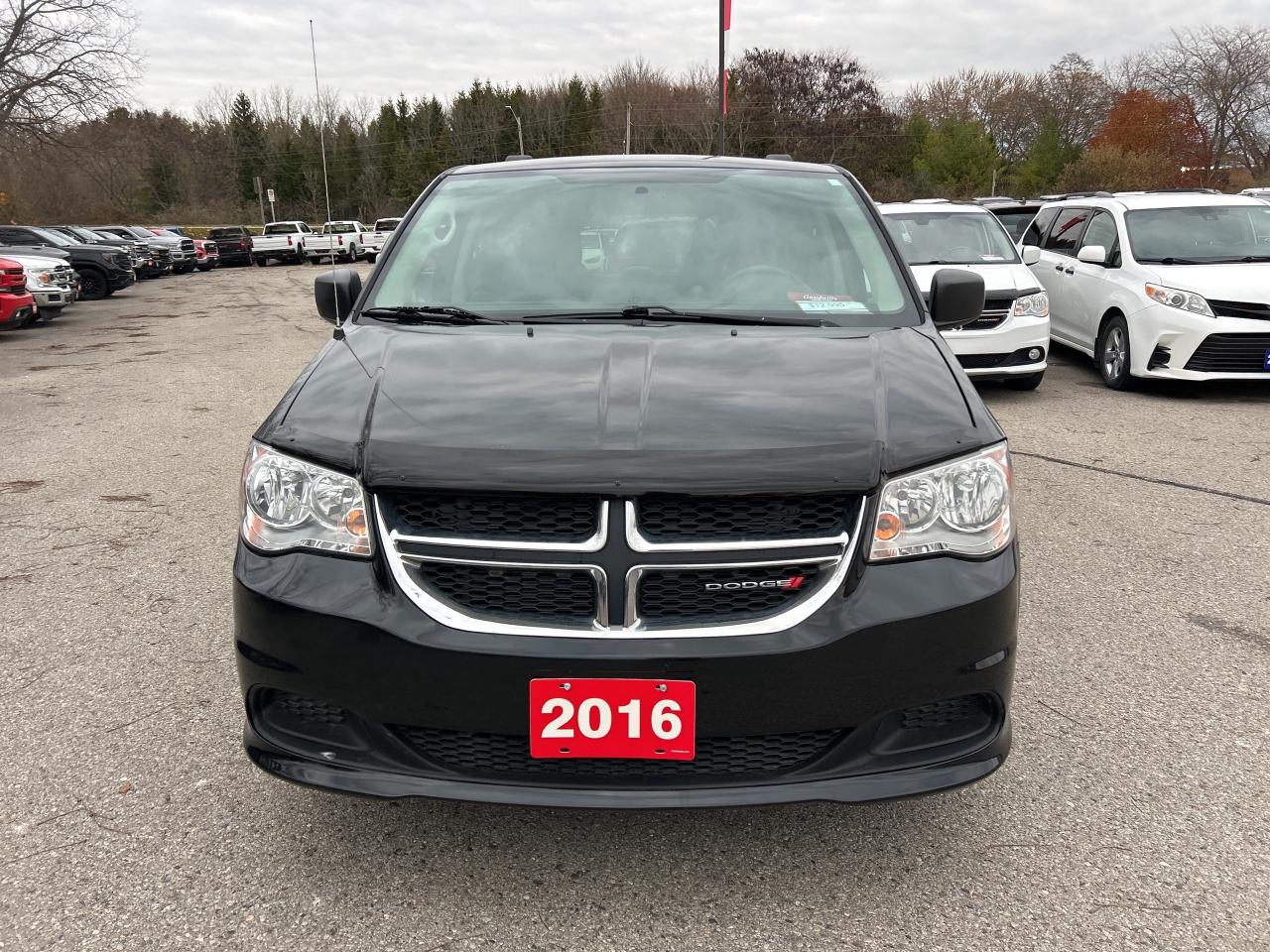 2016 Dodge Grand Caravan SE, QUAD SEATS! Photo