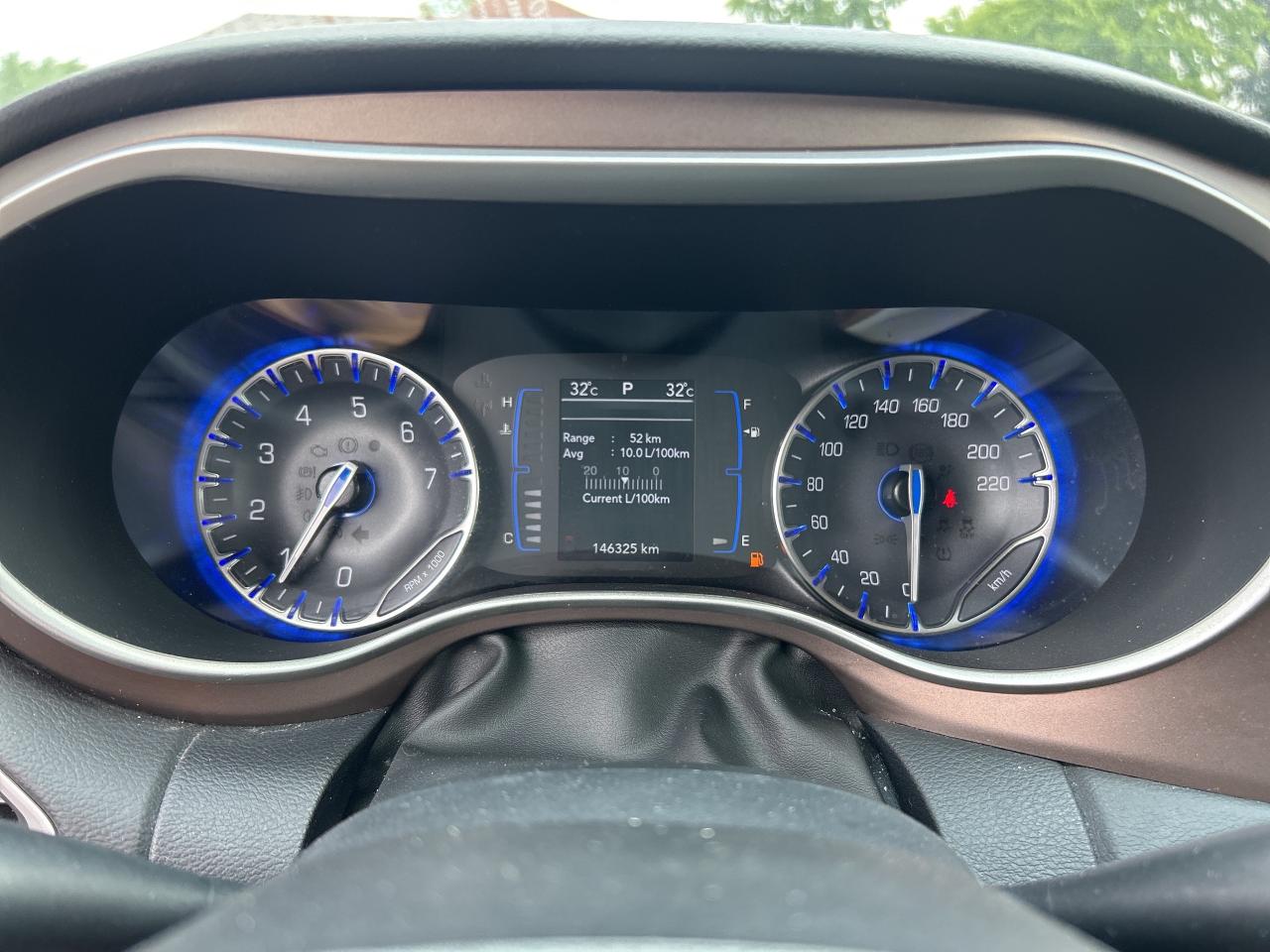 2022 Chrysler Grand Caravan SXT, POWER SLIDING DOORS, REMOTE START! Photo