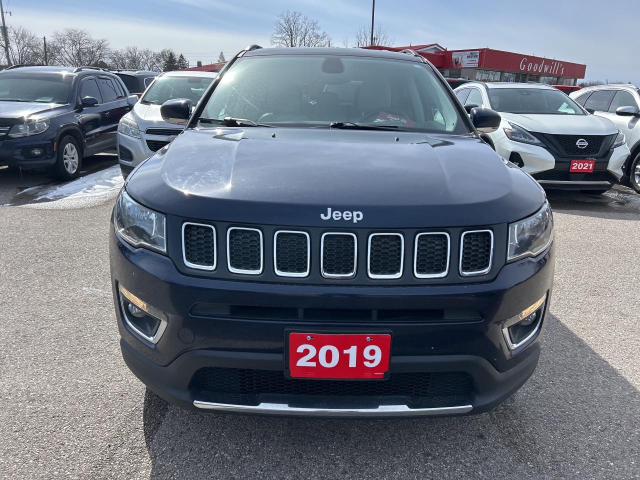 2019 Jeep Compass LIMITED, CLEAN CARFAX, REMOTE START! Photo2