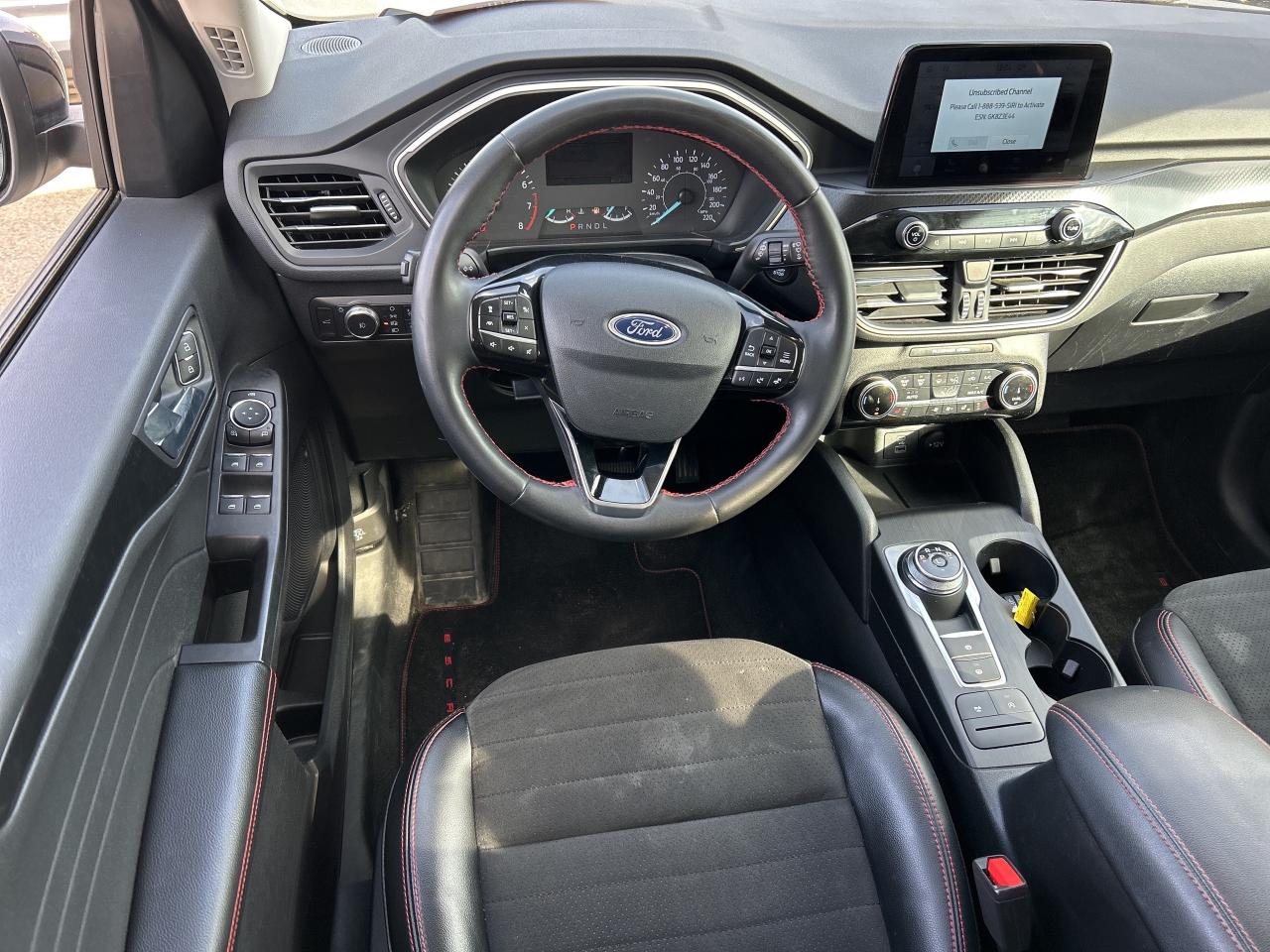 2022 Ford Escape SEL STEALTH, 2.0L, REMOTE START, CLEAN CARFAX! Photo