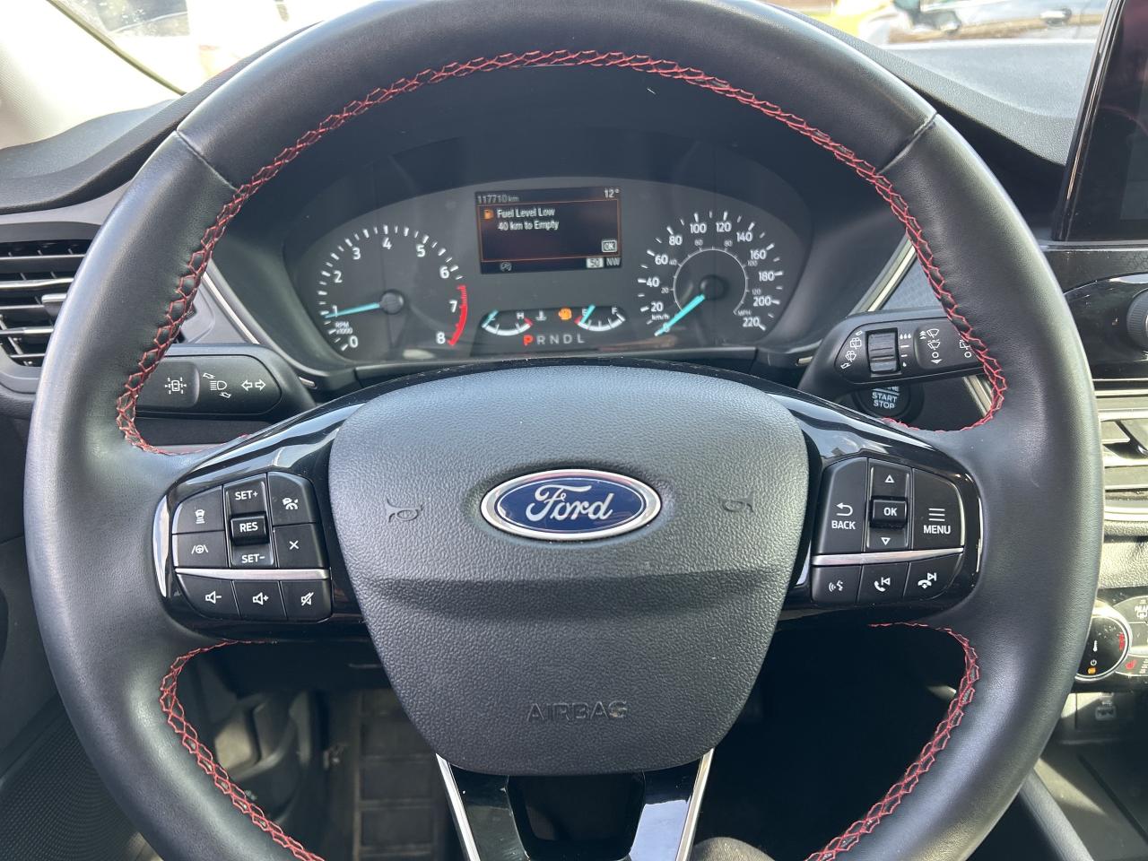 2022 Ford Escape SEL STEALTH, 2.0L, REMOTE START, CLEAN CARFAX! Photo