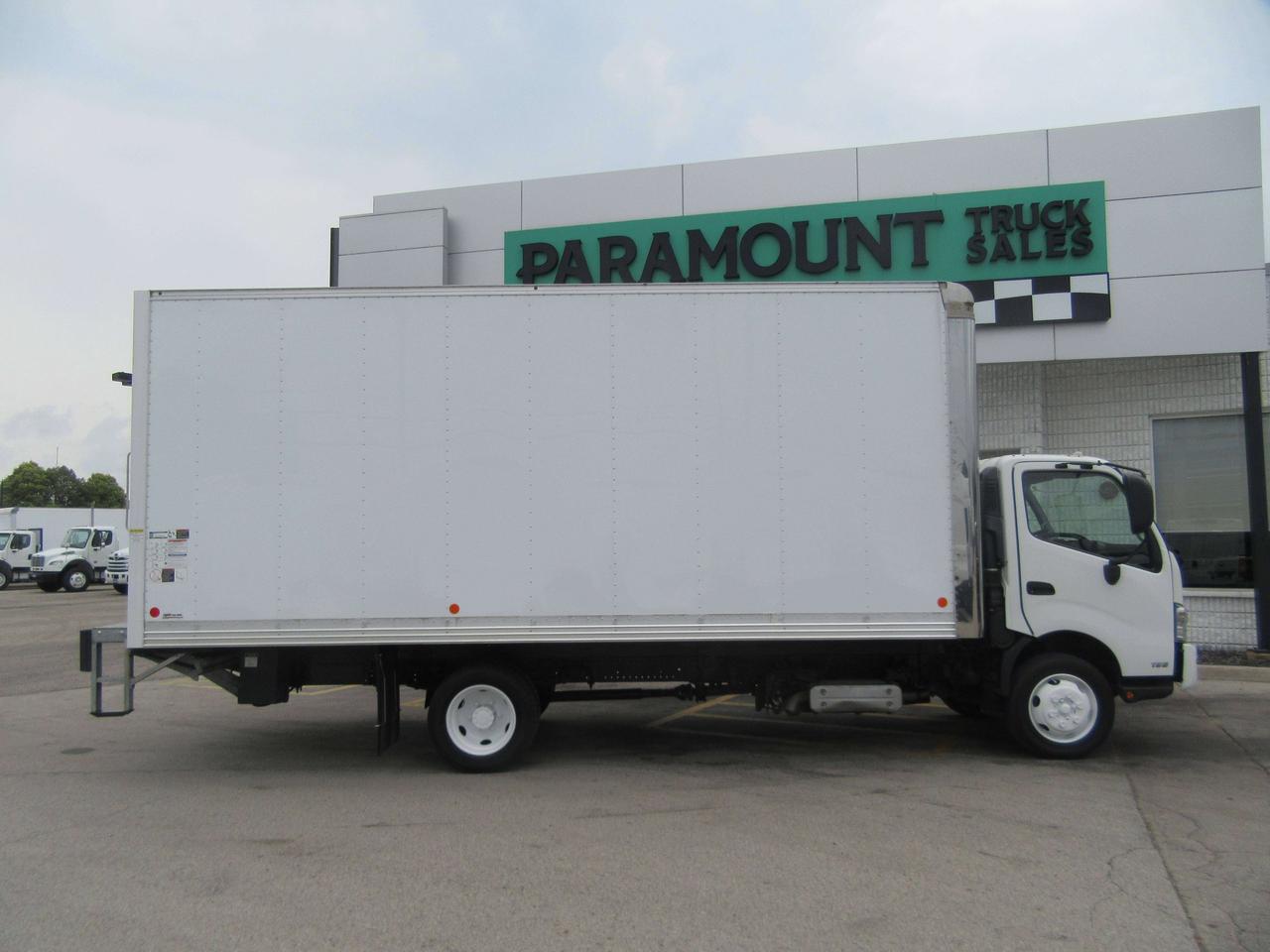 2020 Hino 195 DIESEL 20FT HIGH & WIDE BOX WITH POWER LIFTGATE Photo5