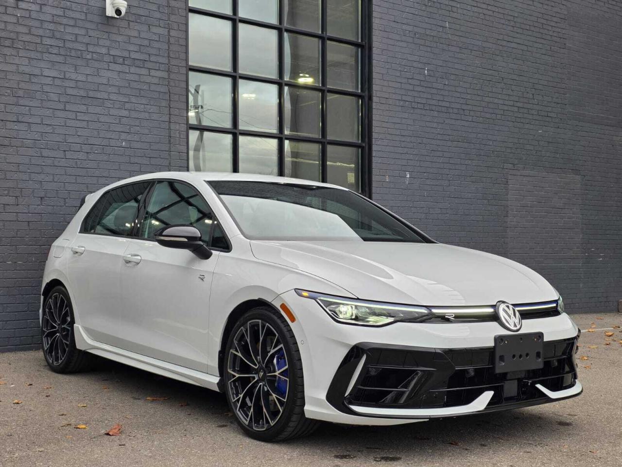 2025 Volkswagen Golf R DSG Photo4